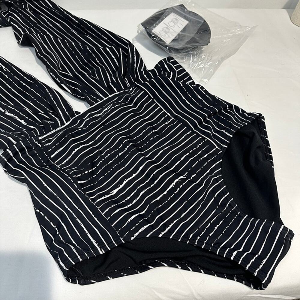 NEW without tags! COCOSHIP Black & White One Piece Backless Sexy Swimsuit XL - Picture 2 of 7